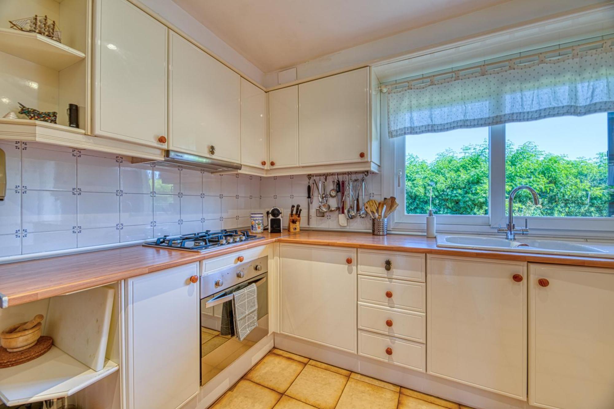 Kentia Mallorca, Charming And Stylish Close To